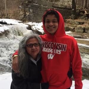 Meet your Posher, Alicia amaya